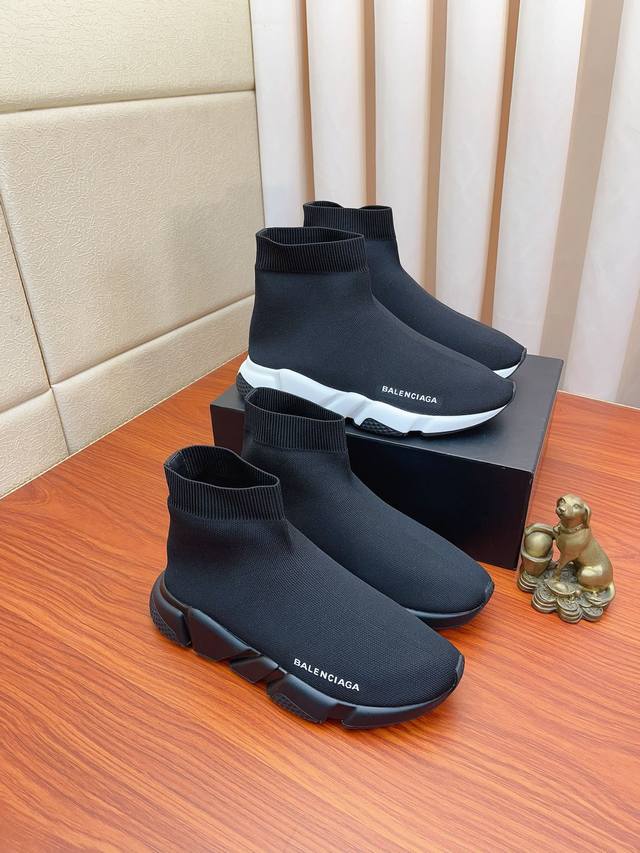 实价： Balenciaga 巴黎世家：顶级代购男士最新专柜同步发售，意大利进口织物布匹; 凸显高端 贵气 档次 做工考究 水染羊皮垫脚 ，鞋底：原厂特供原版底