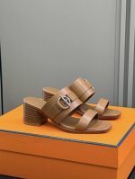 hermes Kute凉鞋新品 小牛皮高跟凉鞋 搭配标志性Glenan鞋扣 航海风格 打造都市优雅造型 鞋跟高度 6厘米 size 35-41