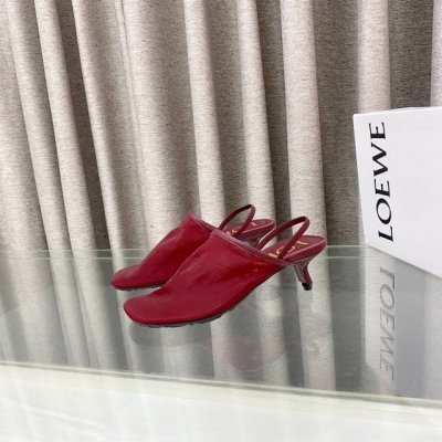 2025 最新罗意威Loewe Ss夏季限定冰丝网拖鞋 真正空调鞋 加若隐若现的美感 上脚真的太美了 强烈推荐 超级懒人时装拖 三种穿法 明星博主同款 面料 进