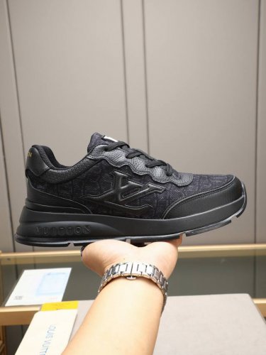 品牌 Brand : Louis Vuitton路易威登Lv 码数 Size : 38 39 40 41 42 43 44 45定做 面料Fabric 原版牛皮