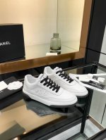 chanel香奈儿24Sf最新款 全皮 熊猫配色 小白鞋 休闲 运动鞋 滑板鞋 原版购入开发 做货 小香 C家 专柜又一超级大爆款，网红博主小姐姐们的挚爱，社交