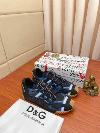 实价： 新款dolce＆Gabbana Dg重工系列，新款休闲时尚鞋版型简洁大气，时尚专属时尚又大方。原版透气绵布+手绘工艺，舒适的透气内里。精致奢华，超a级别 - 点击图像关闭