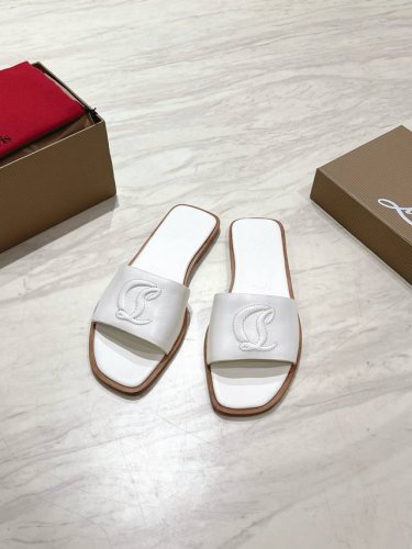 顶级版 原版盒 Christian Louboutin 2025S原版开模一比一开模Cl休闲一字平底拖鞋 材质：头层高光小牛皮 内里：粒面珠光羊皮里 大底：原版