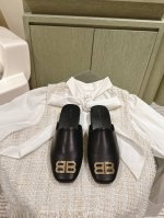 情侣码 225 升级版 巴黎世家 Balenca*A 新款鞋系列！这款鞋型是淑女尖头单鞋上脚美爆又百搭 Ins爆款 原版购入开模，定制鞋面原版牛皮私膜定制钻扣五