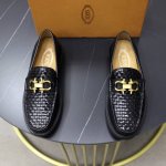 出厂价pp 品牌 托德斯Tod S 标准码 男码38-44 45可以定做 等级 官网同款 材料 原版牛皮 牛皮内里 原版耐磨柔软大底 款式类别 年轻时尚 欧美潮