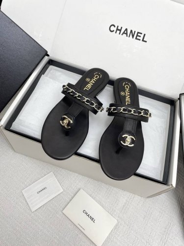 代购级 下单备注官网同步盒包装 chanel 香奈儿 25Ss 夏季新款 夹脚人字拖 海滩必备款 chanel2025香奈儿最新爆款 夏季夹脚拖鞋 百搭显脚瘦气
