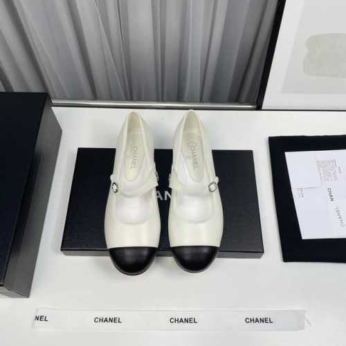 橙子出厂价 Chanel 香奈儿春夏新款 一字扣带浅口平底单鞋 玛丽珍鞋 芭蕾舞鞋 大爆款，每期玛丽珍都被抢光，强烈推荐这款小羊皮玛丽珍超级柔软，上脚无敌柔软舒