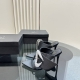 最高版出厂 Giuseppe Zanotti 新品！GZ 钻扣凉拖鞋系列 全新秋季系列水钻高跟凉鞋 ！ 各种小裙子搭配起来 完全不挑脚型哦 通透的闪钻在光线的照