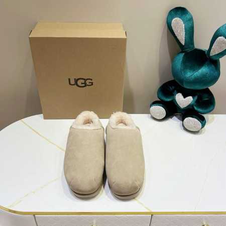 ，UGG2024新款卡皮巴拉胖头鞋，刻在基因里的松弛感，经典胖头拖鞋让你穿搭更具吸引力，柔软度舒适，很好穿，码数：35-40 - 点击图像关闭