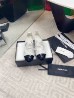 出厂 Chane* Coco小香羊皮绑带平底芭蕾舞鞋玛丽珍鞋单鞋 经典重塑 梦幻升级罗缎轻覆鞋头 双C徽标跃然罗缎之上 鞋内外均选用上乘羊皮 温驯贴合 羊皮细带