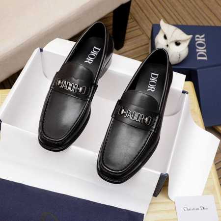 工厂价 Dior 迪奥 香港专柜新款休闲男鞋上市 官网1:1制作 意大利原版牛皮+水染皮内里 欧美大师设计 完美造型打造专柜品质，纯色橡胶耐磨大底加经典炫头！超 - 点击图像关闭