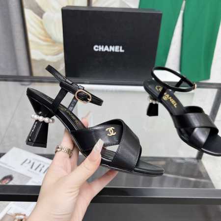 高版本小香家凉鞋chane*｜，大爆款！小香2024官网香奈儿早春凉鞋，系列新品乐福鞋满满的复古风 秀气的鞋型 看着就很讨喜，小圆头 衬托脚也变得瘦瘦的，上脚给 - 点击图像关闭