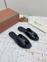 出厂 高版本 Loro Piana 25 夏季最新Vera系列 平底 高跟 凉拖 新色过彩色的夏天！ 既休闲又时髦，又能毫不刻意地透露出品质与舒适，交叉带拖鞋上