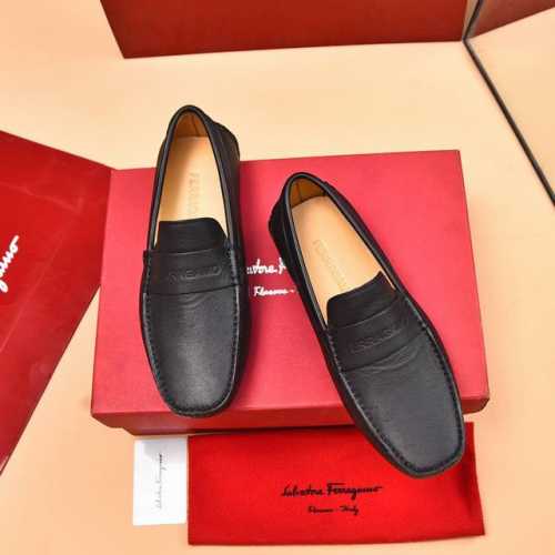羊里 菲拉格慕Ferragamo2024新款系列鞋面意大利进口小牛皮、原版大底开模。水染绵羊皮内里。每一位成功男士的身份衬托，上脚大气稳重高端定制专柜原版复刻
