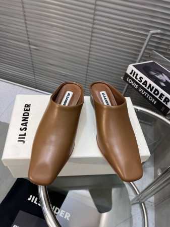 P P390 Jilsander 春夏新品穆勒半拖单鞋拖鞋 全网最新最火爆单品上脚真的绝绝的，真心大爱，王炸开挂系列独家原版一比一开发，所有细节材料绝对到位！ - 点击图像关闭