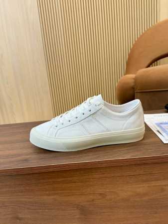 汤姆 Tom Ford 美国复古轻奢款 Size：39-45 Tom Ford来自欧美品牌，贸易原单，国内罕见，不易撞款 春夏穿到秋冬，跨越温差限制，又能驾驭各 - 点击图像关闭