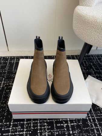 代购级 Moncler 盟可睐 蒙口 24ss 秋冬季 轻质户外越野短靴 功能：具有舒适防滑性能，采用皮革和科技面料制成，专为户外跑步或都市漫步而设 兼备创新、 - 点击图像关闭