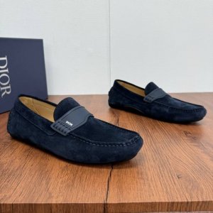 Dior 迪奥 Dior Odeon便鞋 粒面牛皮 绒面牛皮 荔枝纹牛皮多重风格可选！延续经典豆豆鞋设计风格，皮革与扣带的经典搭配，紧致皮革制作，彰显优雅气质！