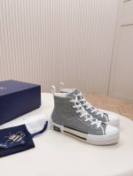 全新升级 完全对版 低帮 高帮 迪奥Dior B23系列 最高版本 情侣款 原版爆拆一比一完美复刻 做工细节到位 原版定制材料 超赞 最新元素组合 时尚休闲个性