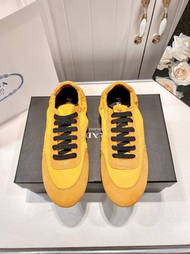 橙子出厂价p prada 普拉达2025新款 圆头系带平底休闲鞋 德训鞋 运动鞋 码数 35-40