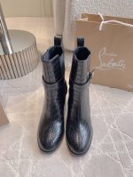 出厂价 Christian Loubouti*新款高跟粗跟短靴 上脚超级显瘦 秋冬百搭神器 好穿不累脚 鞋面牛皮 羊京 内里垫脚羊皮 意大利真皮大底 跟高7.5