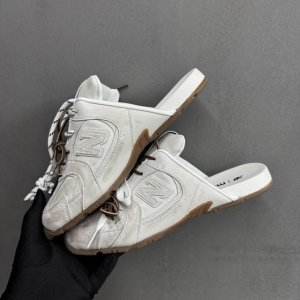 档口现货 半拖鞋 Miumiu X New Balance Nb530 休闲运动鞋阿甘鞋 德训鞋 原版开发Miu Miu X New Balance 经典Nb5