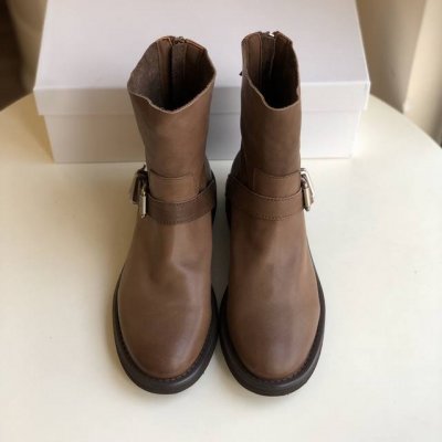 无标高品，无可挑剔的品质，鞋面进口马皮，打蜡抛光，擦色做旧，内里及垫脚进口混种羊皮，原版橡胶模具底，真皮沿条，跟高3.5CM，非常帅气也非常好走路的一款鞋！ 正