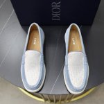 出厂价Pp： 品牌：迪奥Dior 标准码：男码38 44 45可以定做 等级：官网同款 材料：原版牛皮拼接 牛皮内里 原版Tpu耐磨柔软大底 款式类别：休闲运动