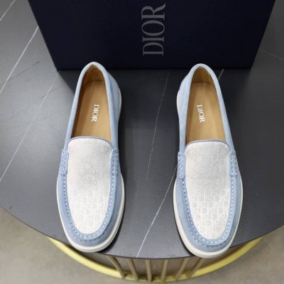 出厂价Pp： 品牌：迪奥Dior 标准码：男码38 44 45可以定做 等级：官网同款 材料：原版牛皮拼接 牛皮内里 原版Tpu耐磨柔软大底 款式类别：休闲运动