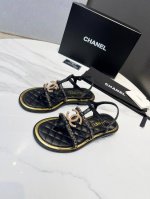 CHANEL2025小香新款经典夹脚凉鞋，独特双层沿条工艺， 原版1:1开模logo散发持久魅力小香凉鞋生动知性优雅衬托出女性独有的美丽 面料：羊皮 内里：进口