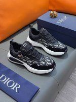商品名称：Dior 迪奥 实价： 正规码数: 38-44 休闲鞋 商品材料：精选 牛皮鞋面，柔软羊皮内里；原厂大底。