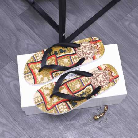 商品商标：Versace 范思哲 人字拖鞋 正码码数: 39-44 商品材料：精选原版鞋面 泡沫大底！ - 点击图像关闭