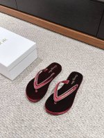 顶级品质 Dior 24Fw New Arrival～ Dior廸奥2024新款夹趾人字拖鞋 穿上脚感真的是太舒服了～*富婆标配* 非常适合最近很火的多巴胺穿搭