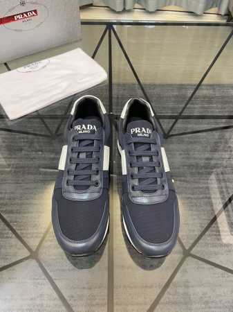 售 价 商品商标：Prad* 普拉* 低帮运动鞋 正码码数 38-44 可订做45.46 商品材料：鞋面进口牛皮拼接原版布料，羊皮内里，原版大底。 编 号：96 - 点击图像关闭