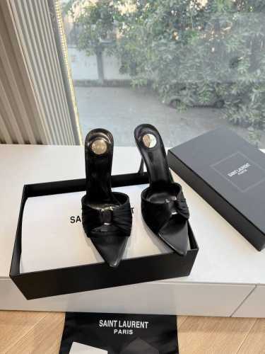 G288顶级品质Saint Laurent 圣罗兰Lee金属钻链条尖头高跟鞋Ysl姐姐的美丽尤物高跟鞋 又是人间圣罗兰 Rose同款的高跟鞋化很好修饰脚型，奢华