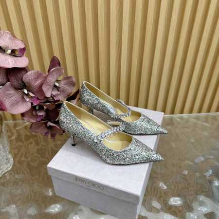 jimmy Choo 吉米周经典钻石链条 尖头高跟拖鞋 超绝的水晶鞋 美到移不开视线 鞋型做的非常秀气 不会过分窄长 内部空间很足 让脚趾能足够的放松 水钻在脚 - 点击图像关闭