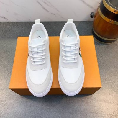 古奇 Guci 官网最新款-休闲系列男鞋 以经典的设计成为永不落幕的时尚宠儿 百搭 潮男必备 板鞋易上脚方便舒适 休闲舒适 夏季必备品 采用进口牛皮+大面积品牌