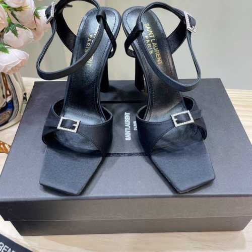 独家新款 SAIN* LAURENT 圣罗兰YSL 铁头绑带马蹄跟高跟凉鞋经典logo字母设计，上脚超美，原版1:1开模，官网同步 面料：进口真丝 内里：进口羊