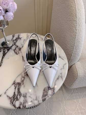 出厂价p Balenciag*经典款蝴蝶结后空高跟鞋 小尖头设计拉长腿部线条 蝴蝶结装饰增添几分甜美可爱 鞋面真丝 牛皮 内里垫脚羊皮 意大利真皮大底 跟高4C - 点击图像关闭