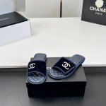 厂价 高版本 魔术贴钻扣凉拖鞋 Chanel 香奈儿 拖鞋 2025春夏系列火爆上新 这一季香家小爆款 真的一眼爱了 金属字母及菱格经典完美搭配 真的超级有个性