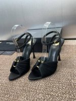 工厂p价p saint Laurent paris 圣罗兰2025春夏新款高跟女鞋 Ysl字母Logo五金扣明星同款圆头细跟一字拖露趾凉鞋 材质:鞋面进口环保透