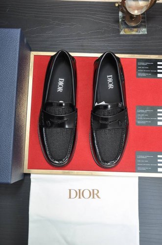 出厂价P Dior 水染牛皮内里 迪奥原版1:1高品质出厂，进口原版料，进口版原牛皮，水染牛皮内里，原版Tpu大底，码数:38-44