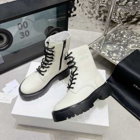 冲量价: Celine 赛琳24秋冬新品厚底踢不烂马丁靴 上脚超级帅气超级酷 eW Go材质:鞋面定制进口小牛皮，内里垫脚均为羊皮 Size:35-41 - 点击图像关闭
