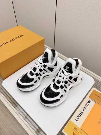 出厂 高版本 2024Ss Lv Archlight 驴牌五金休闲运动老爹鞋后增跟高约5.5Cm 大底最高度厚约8Cm 多色入选！ 面料:环保tpu和进口牛拼皮 - 点击图像关闭