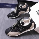 商品商标 Dior 迪奥 休闲鞋 正码码数: 38-44 45.46定做不退换 商品材料 精选磨砂牛皮拼接织布涂鸦鞋面 网内里 原版大