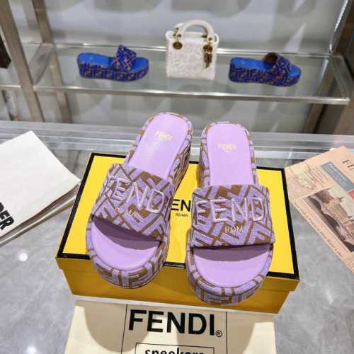 Fendi最新爆款宽带厚底拖鞋，条纹帆布材料+Ff提花帆布鞋底，Fendi丝线刺绣，35-42码，