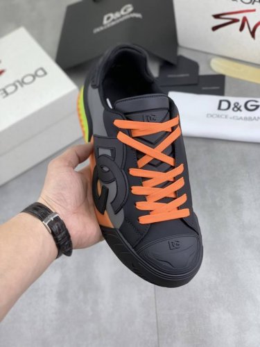 工厂P价P 实价 最新爆款 顶级原单品质 官网同步 Dolce&Gabbana 杜嘉班纳 ～高品质. 效果 低帮休闲Dg男鞋、众多明星至爱，采用高端进口头层小牛