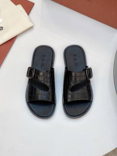 Loro piana 诺悠翩雅 Lp 炸街男神春夏拖鞋新品专柜同步 鞋面意大利进口牛皮面料 高品质拼接工艺 鞋底 原厂特供原版底 独家活动成型底超级舒适 原厂跟
