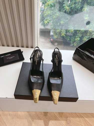 直销 女鞋 女装 顶级品质Saint Laurent 圣罗兰Lee金属扣单鞋 Ysl姐姐的美丽尤物高跟鞋 又是人间圣罗兰 Rose同款的小方头 高跟鞋化很好修饰