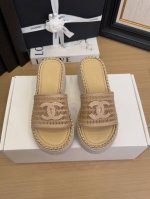 现货发售 *25 专柜 正品级 版本！！ 官方目录： 码数：35、36、37、38、39 34 40 41 需要定做跟客服 沟通 均配有意大利正品包装